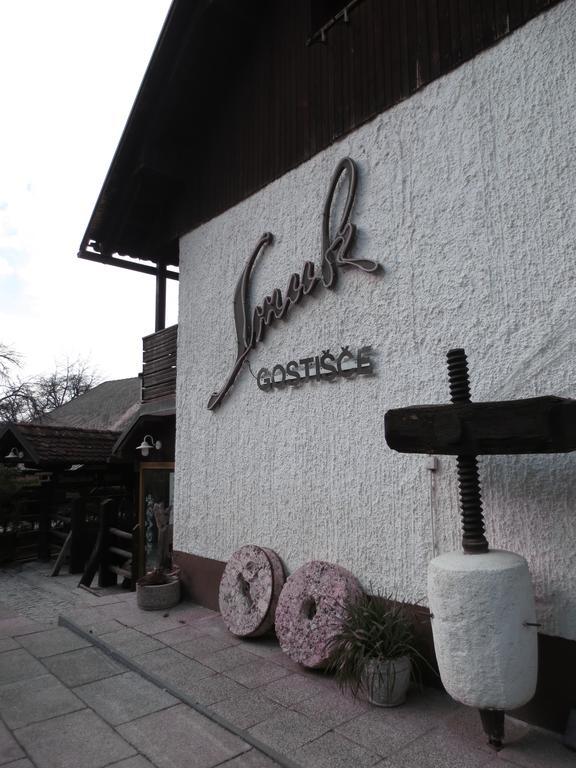 Hotel Gostisce Smuk Križe Esterno foto