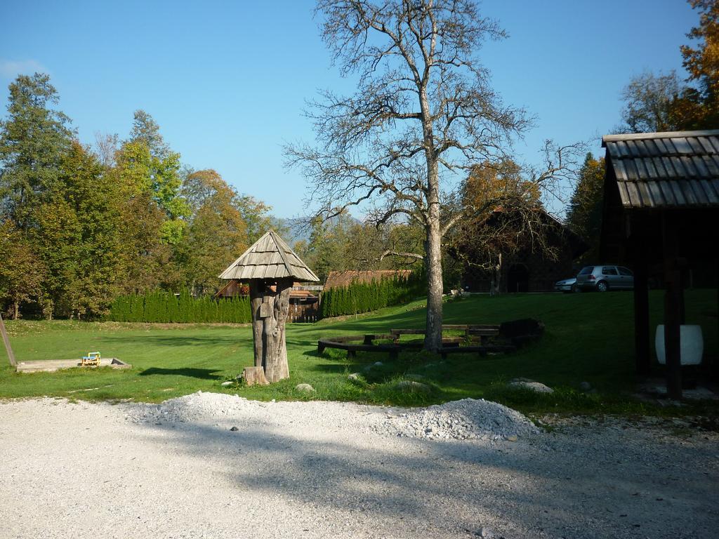 Hotel Gostisce Smuk Križe Esterno foto
